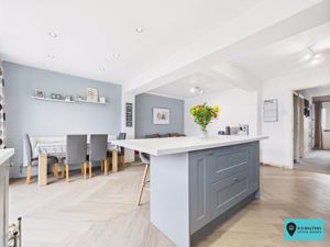 Kitchen/Diner- click for photo gallery